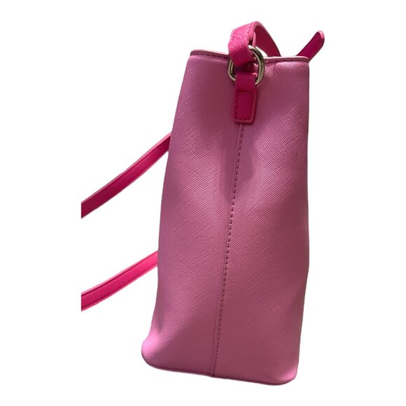 Betsey Johnson Pink Xomaya Bucket Crossbody Magnet Close Purse Bag **NWT** - Picture 3 of 16